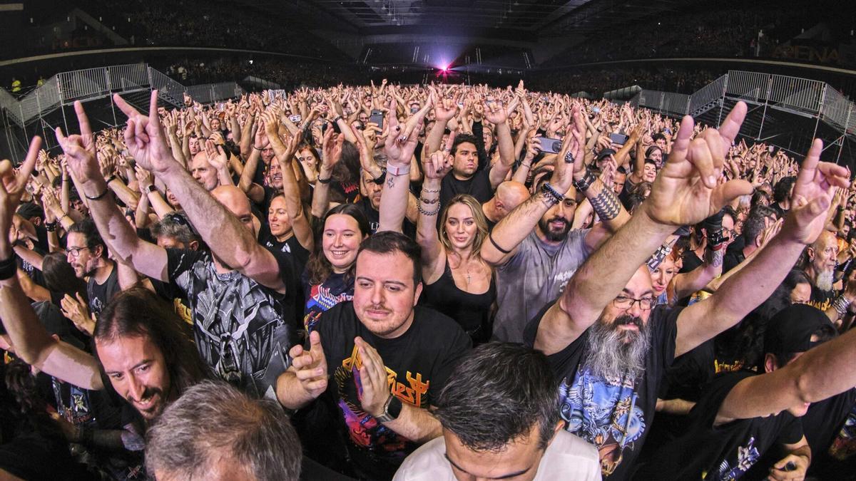 El Amable Gesto De Una Espectadora En El Concierto De Judas Priest En