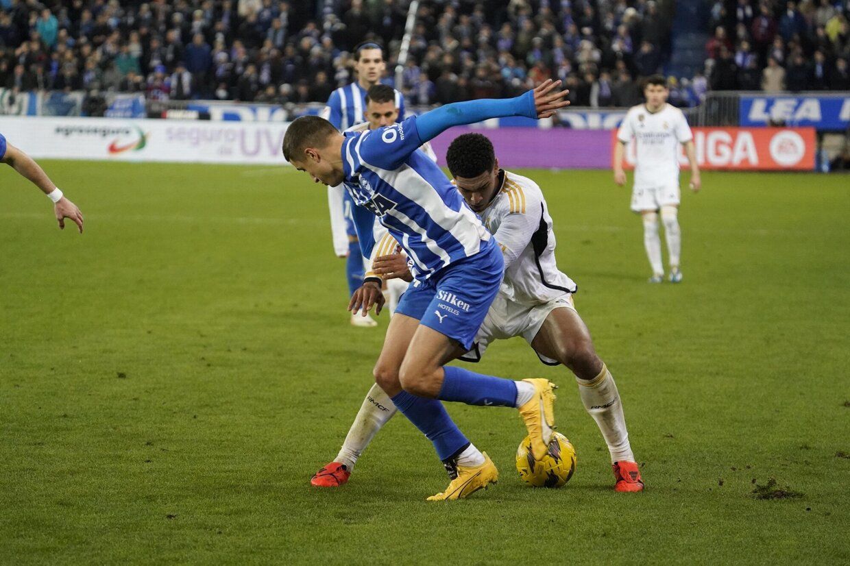 El Deportivo Alav S Llega Al Bernab U Dispuesto A Seguir Subiendo Nota