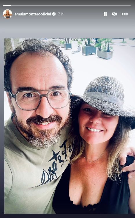 Amaia Montero, con Xabi San Martín.
