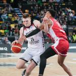 Thijs De Ridder en imagen ante el Cholet, antes de jugar frente a otro equipo francés. / JOSE MARI MARTÍNEZ