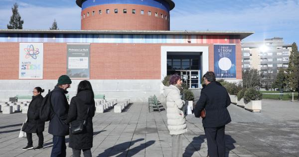 Exterior del Planetario de Pamplona