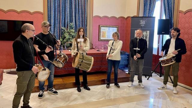 Gasteizko Udal Txistulari Bandak dantzaldi eta kalejira bana eskainiko ditu urtea hasteko.