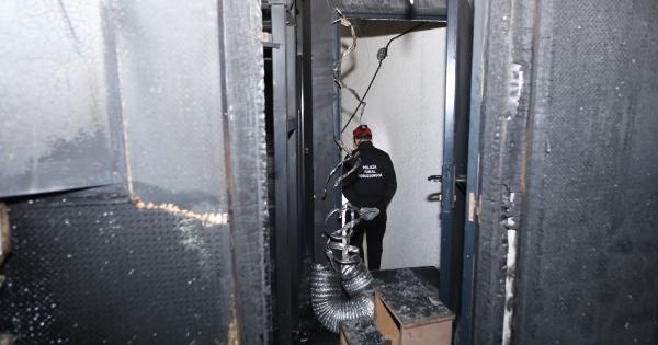 Interior del Planetario de Pamplona afectado por el incendio