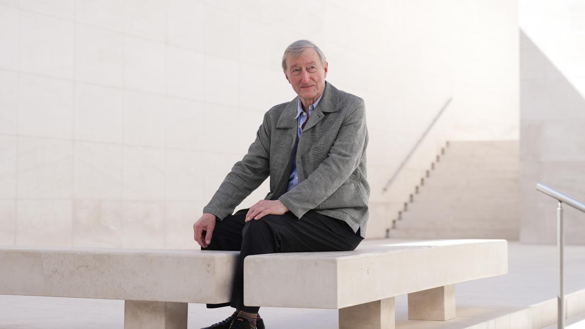 El escritor Julian Barnes.
