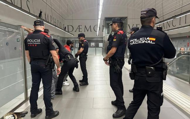 Mossos y Policía Nacional, en un dispositivo contra la multirreincidencia.