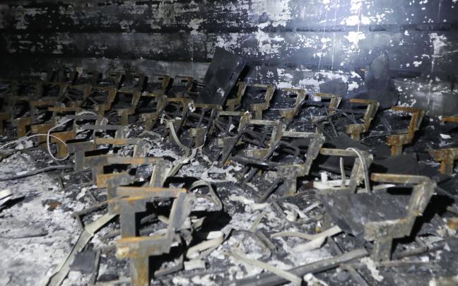 Interior del Planetario de Pamplona afectado por el incendio