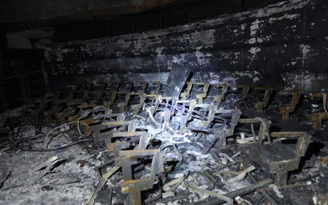 Interior del Planetario de Pamplona afectado por el incendio