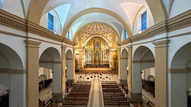 El interior de la iglesia de San Francisco, que ya es propiedad del Ayuntamiento de Arrasate.