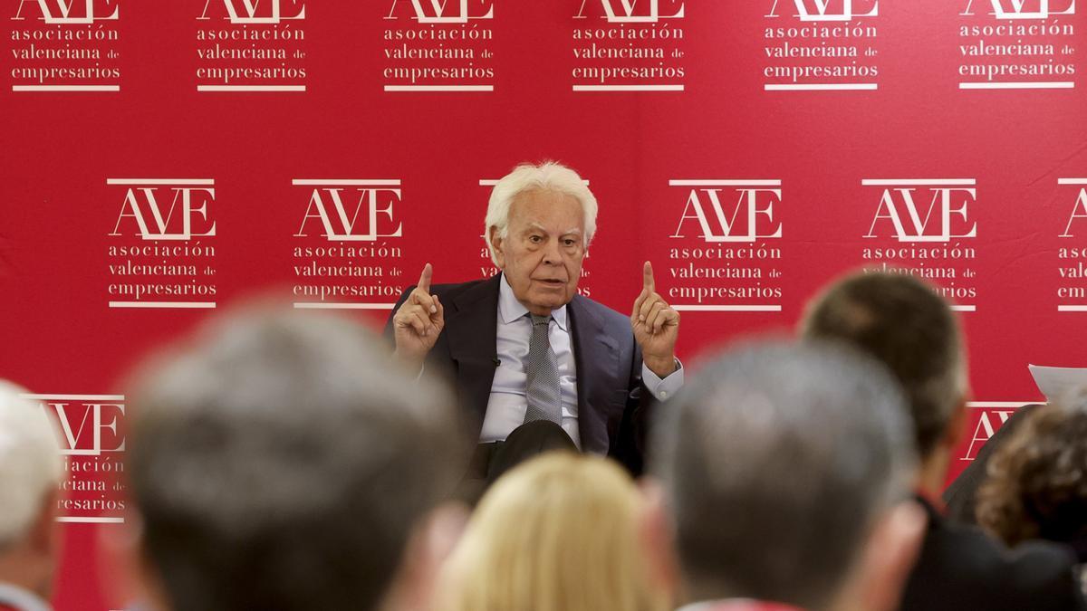 Felipe González, durante su comparecencia.