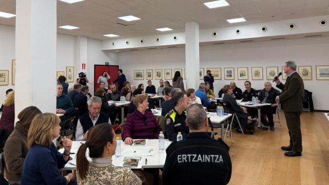 El consejero de Seguridad, Bingen Zupiria, durante el acto que tuvo lugar en Azkoitia