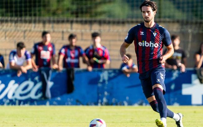 Cubero en un partido con el Eibar. SD EIBAR