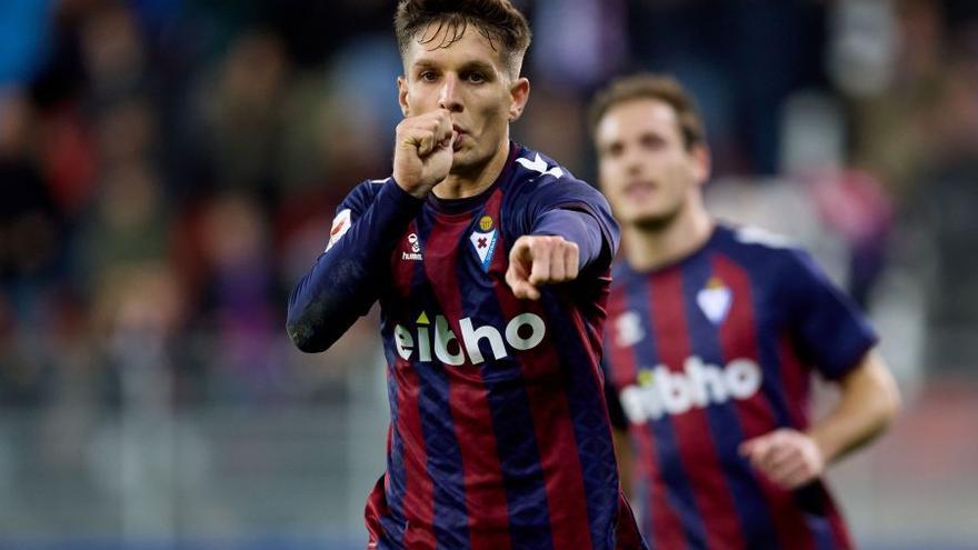 Corpas celebra un gol en Ipurua. Noticias de Gipuzkoa