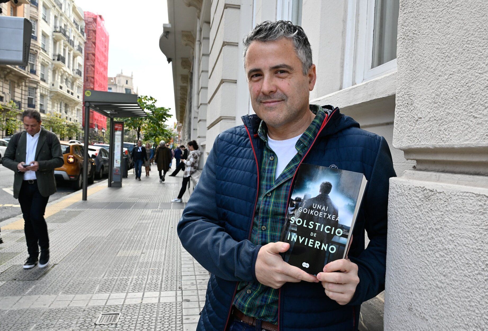 'Solsticio de invierno' es la primera novela de Unai Goikoetxea.