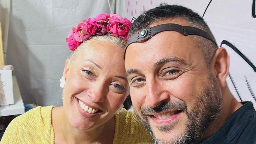 Zahira Salas junto a su marido Javi