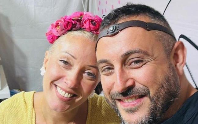 Zahira Salas junto a su marido Javi