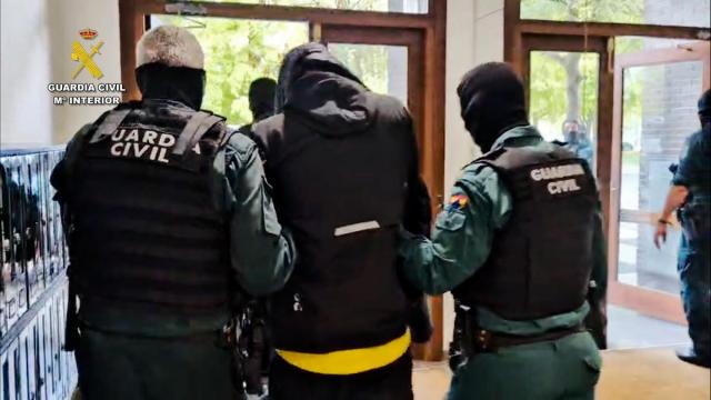 Detenidas cinco personas vinculadas a un grupo violento juvenil denominado ‘015’ en Vitoria-Gasteiz Guardia Civil