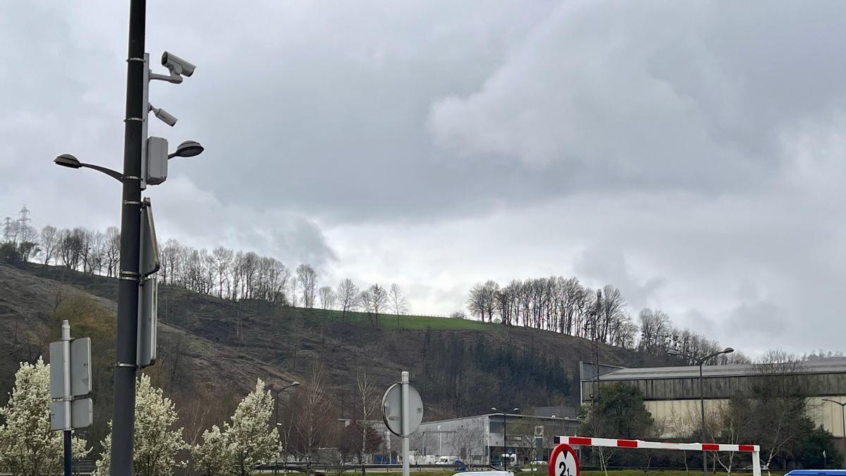 Cámaras de vigilancia en el aparcamiento de Bernedoenea en Beasain.