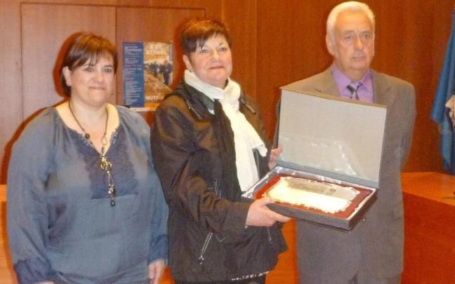 Josebe Astigarraga, en el acto de entrega de las menciones del Berdel Eguna, en su condicion de alcaldesa de la localidad