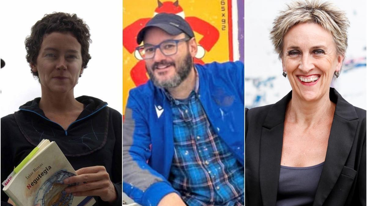 De izquierda a derecha, Ixiar Rozas, Kike Ibáñez y Yolanda Arrieta, galardonados en los Premios Euskadi de Literatura 2026.