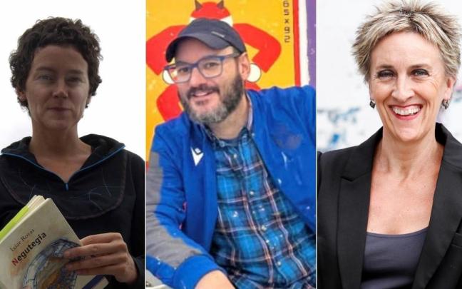 De izquierda a derecha, Ixiar Rozas, Kike Ibáñez y Yolanda Arrieta, galardonados en los Premios Euskadi de Literatura 2026.
