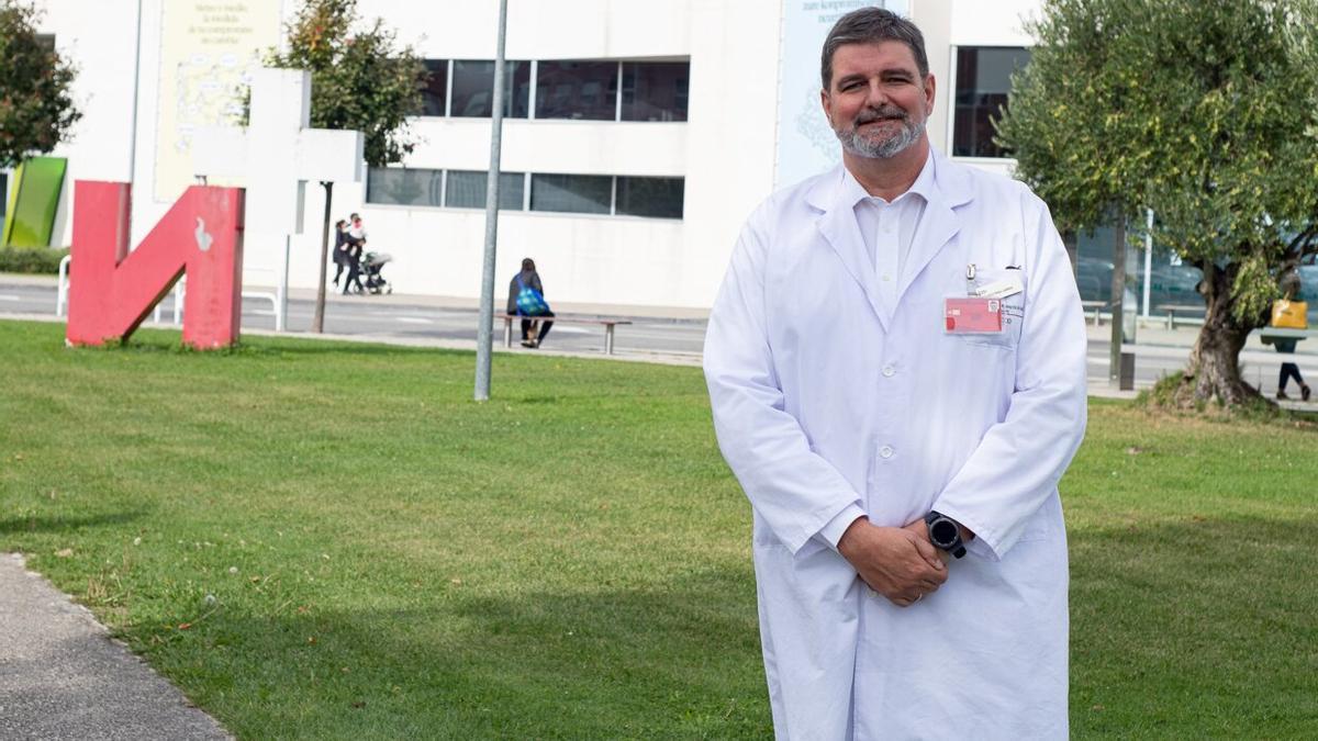 Alfredo Martínez, que en 2019 fue nombrado director gerente del Complejo Hospitalario de Navarra, asume ahora la dirección gerente del Servicio Navarro de Salud-Osasunbidea
