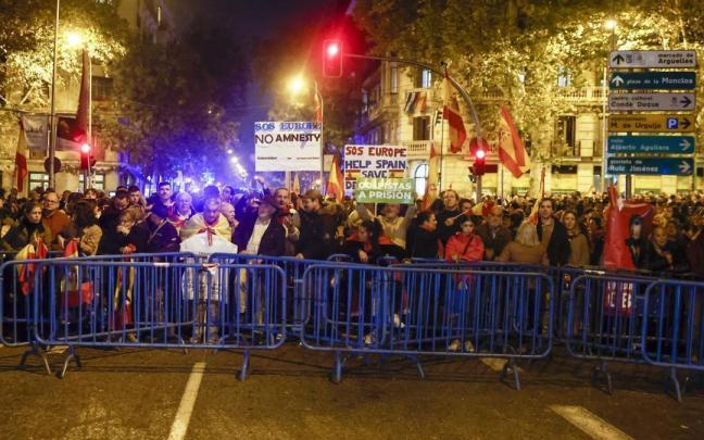 Cientos de personas participan en una nueva jornada de protestas en Ferraz. Cientos de personas participan en una nueva jornada de protestas en Ferraz.
