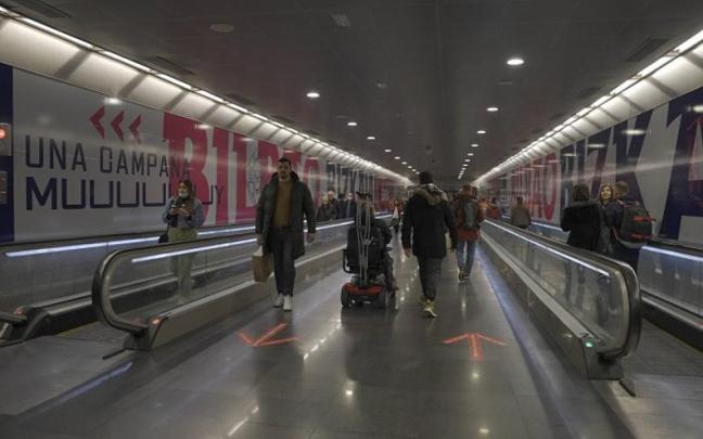 Kanpainaren hyperbanner bat Diagonaleko aldagunean, Bartzelonan.