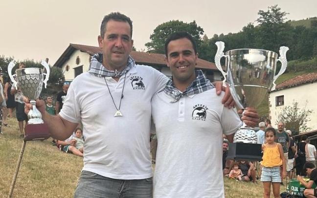 Javier y Xabier, padre e hijo, vuelven a retarse este fin de semana ante el rebaño.