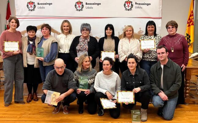 Entrega de premios del Concurso de Escaparates Navideños de Beasain.