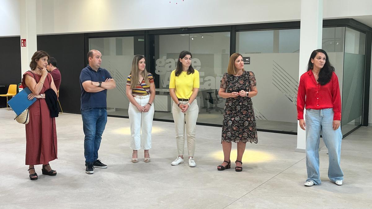 Los ediles han realizado esta mañana una visita a la ampliación del espacio CBA de Irun.