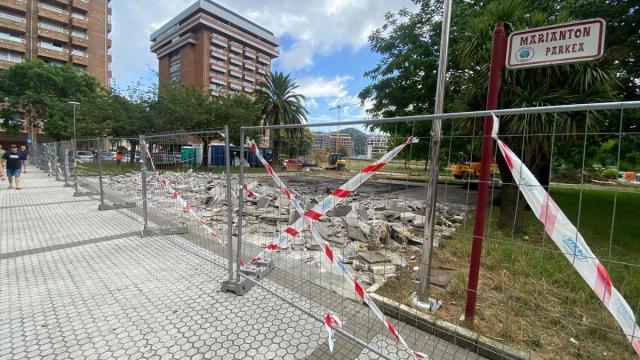 Obras en el parque Marianton de Zumaia.