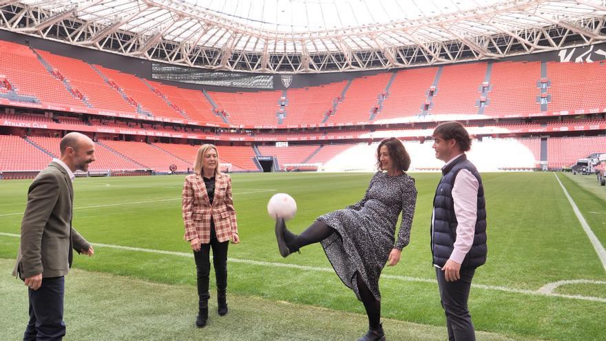 'Pasa baloia, neska', proyecto pionero para el fútbol femenino en Bizkaia
