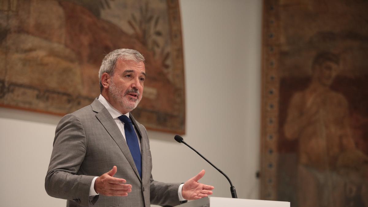 El alcalde de Barcelona, Jaume Collboni, durante una rueda de prensa.