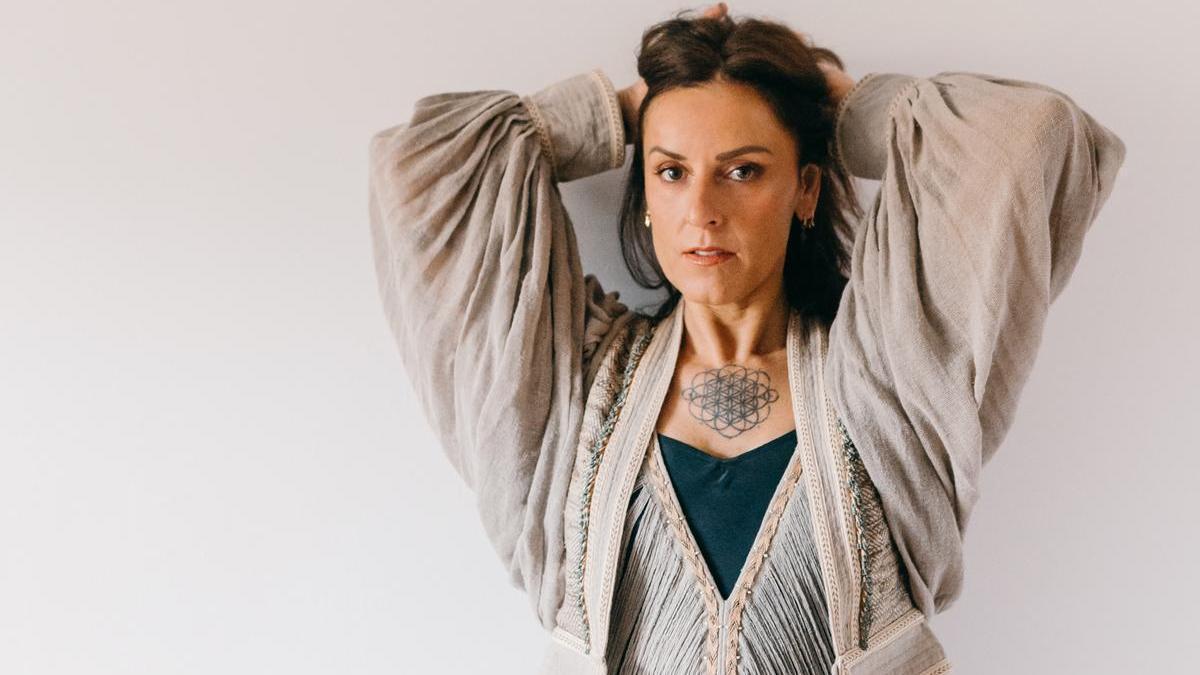 La Mari, de Chambao, se compara así con Xabi Solano, de Esne Beltza - Onda  Vasca