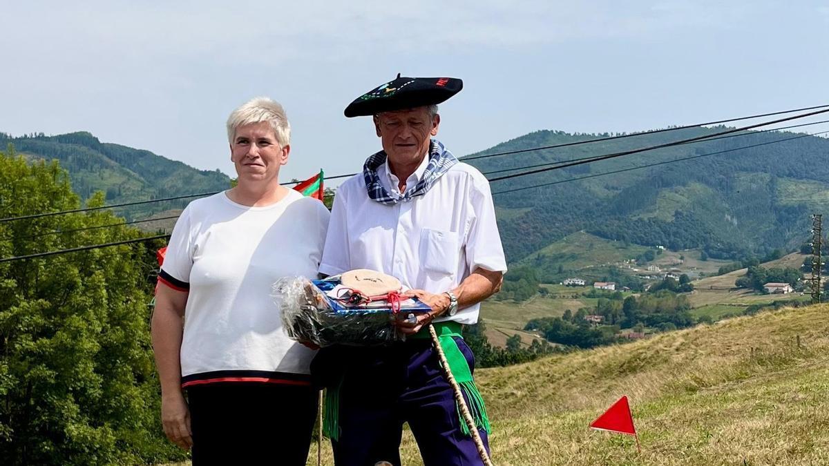 Karlos Ardanza y su perro Mnedi fueron los ganadores