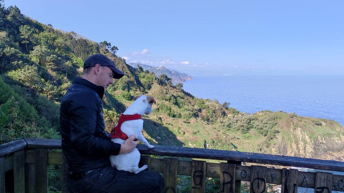 En el mirador con el espectacular Igeldo en la lejanía
