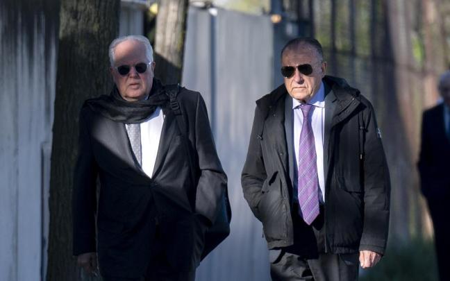 El comisario de la Policía Nacional José Luis Olivera a su llegada al primer día del juicio de la Operación Kitchen