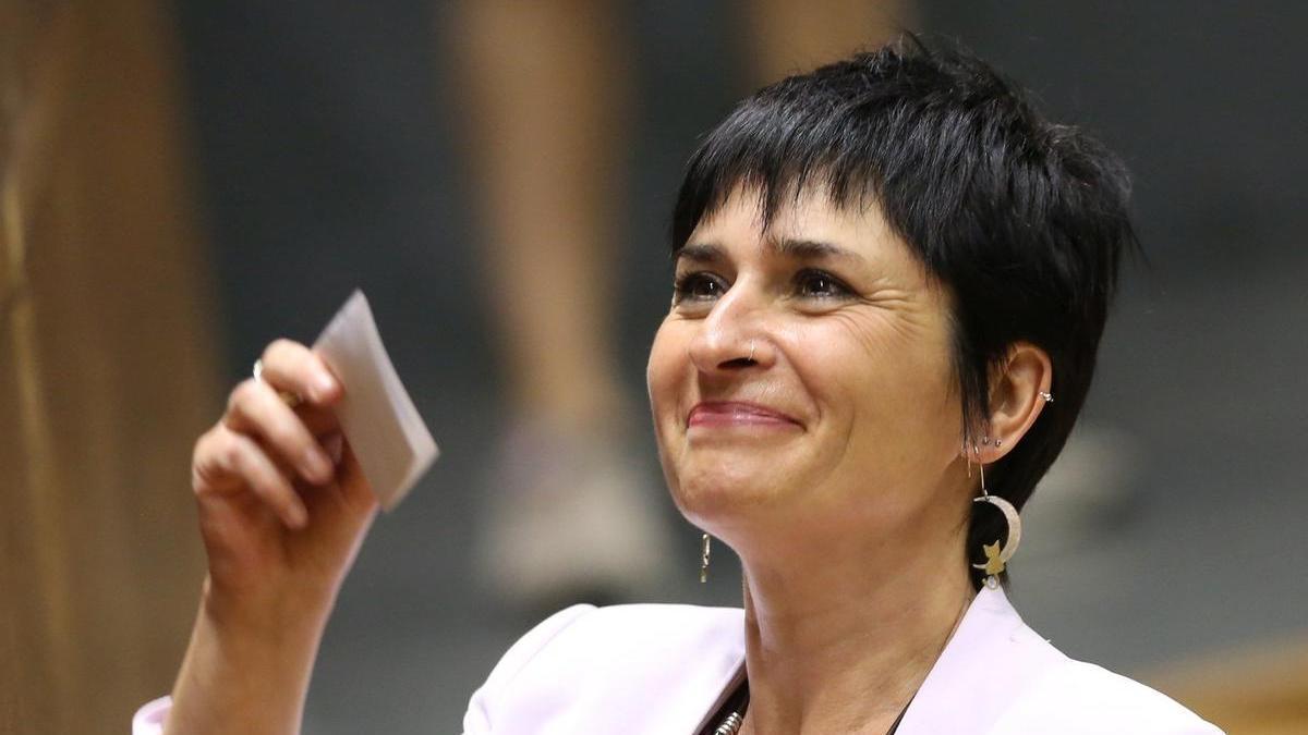 Laura Aznal, candidata de EH Bildu a la presidencia de Navarra.