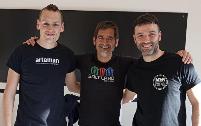 Beñat Abasolo, Anakotz Lasarte y Mikel y Mikel Serrato