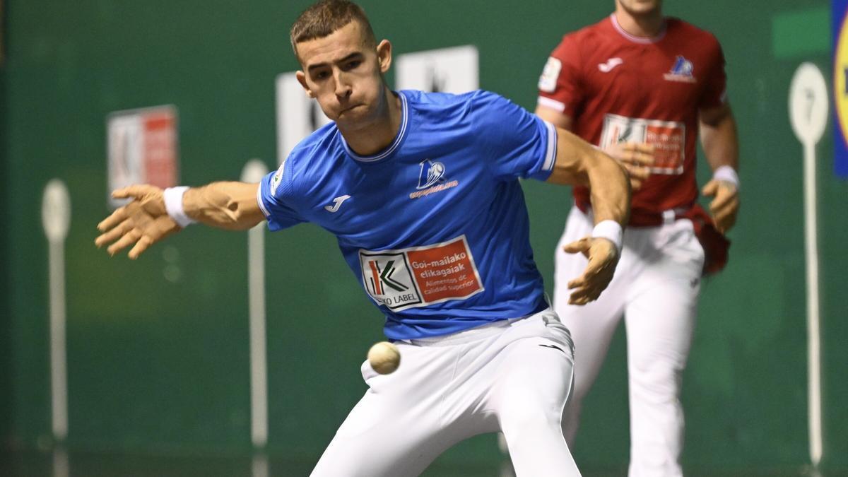 Xabier Rekalde, semifinalista del Cuatro y Medio Serie B.