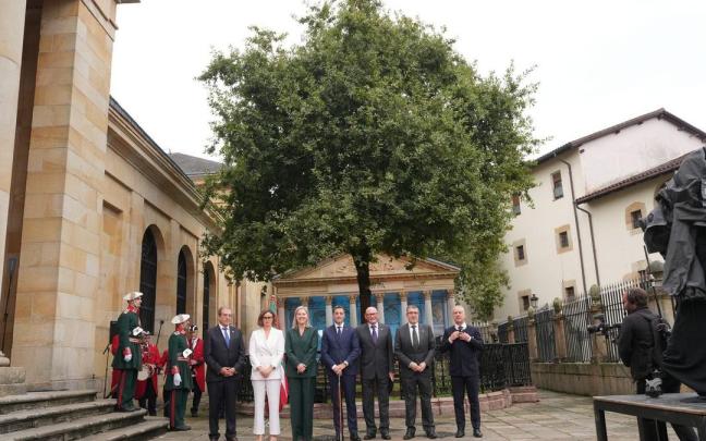 La Casa de Juntas de Gernika acoge la celebración del 90 aniversario del Gobierno Vasco