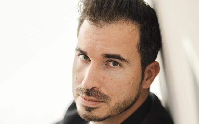 El autor superventas Javier Castillo sigue triunfando en librerías.