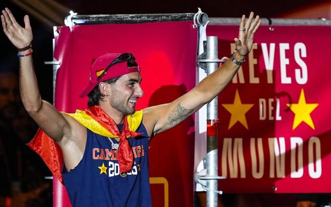 Ferran Torres celebra el título del Mundial 2026.
