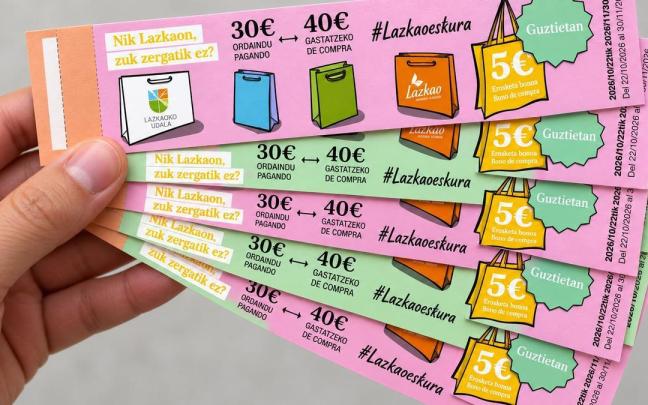Cada unidad incluye ocho vales de compra .