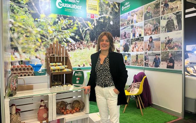 Karmele Pikabea, gerente de Euskaber, en la feria Gustoko.