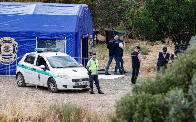 Dispositivo desplegado cerca de la ciudad de Faro | Búsqueda de Madeleine McCann en el Algarve 16 años después de su desaparición. Dispositivo desplegado cerca de la ciudad de Faro | Búsqueda de Madeleine McCann en el Algarve 16 años después de su desaparición.