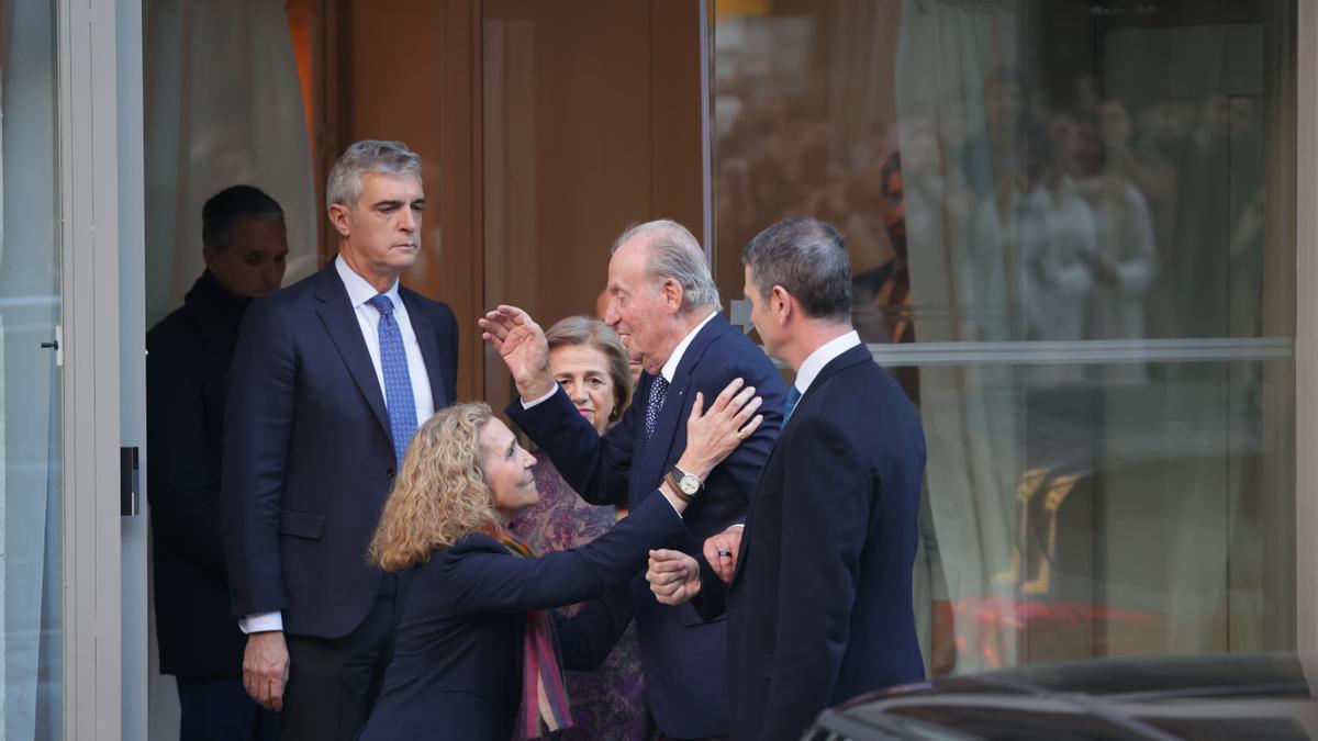 El rey emérito acudió el pasado diciembre a Madrid a celebrar junto a su familia el cumpleaños de su hija Elena.