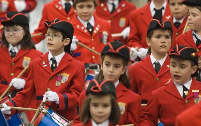Tamborrada Infantil de San Prudencio celebrada en 2022 en Gasteiz. Foto: Asier Bastida Hurtado Tamborrada Infantil de San Prudencio celebrada en 2022 en Gasteiz. Foto: Asier Bastida Hurtado