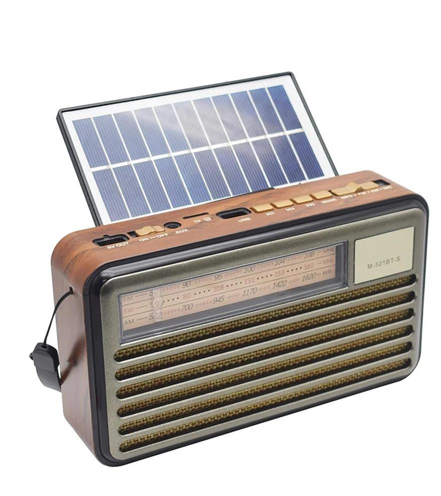 Radio con panel solar incorporado.