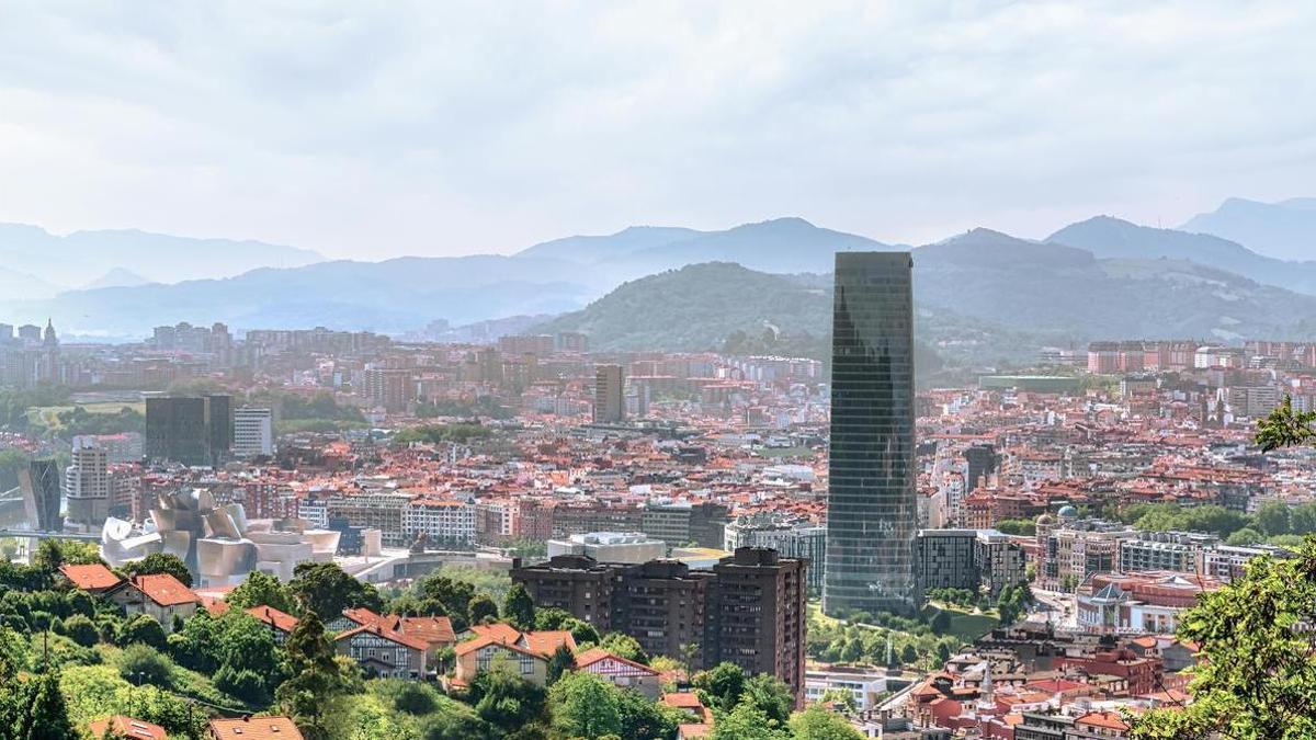 Vistas panorámicas de Bilbao desde las alturas